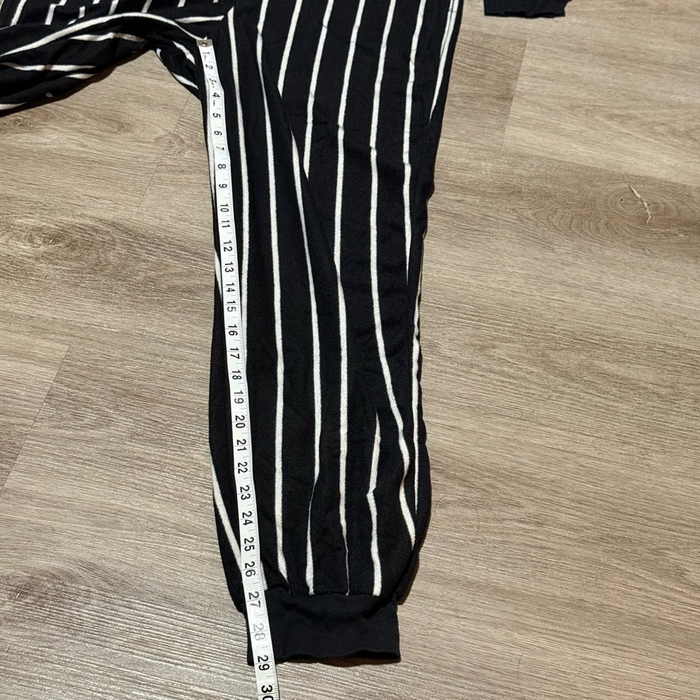 Jack Skellington The Nightmare Before Christmas Adult Pajama Costume Onesie Sz S - Picture 8 of 9